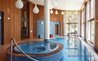 Progetti tipici e individuali di case con piscina: le sfumature della scelta
