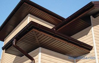Varianti di archiviare gli strapiombi del tetto con un intradosso, fogli o plastica, foto, video