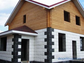 Progetti di case combinate in pietra e legno per la costruzione chiavi in ​​mano a Mosca
