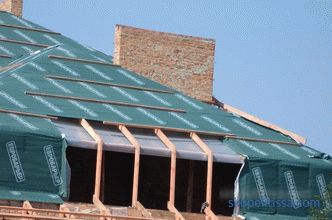 Pellicola impermeabilizzante per il tetto. Impermeabilizzazione del tetto